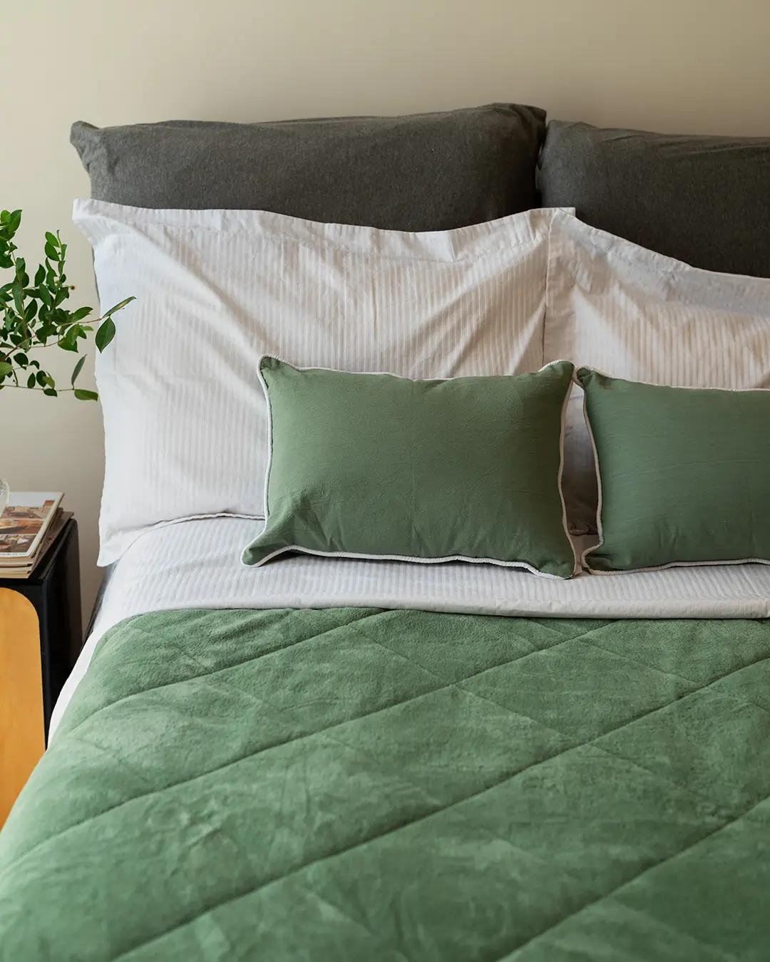 Our Services White & Wool Drycleaners 001 Duvet